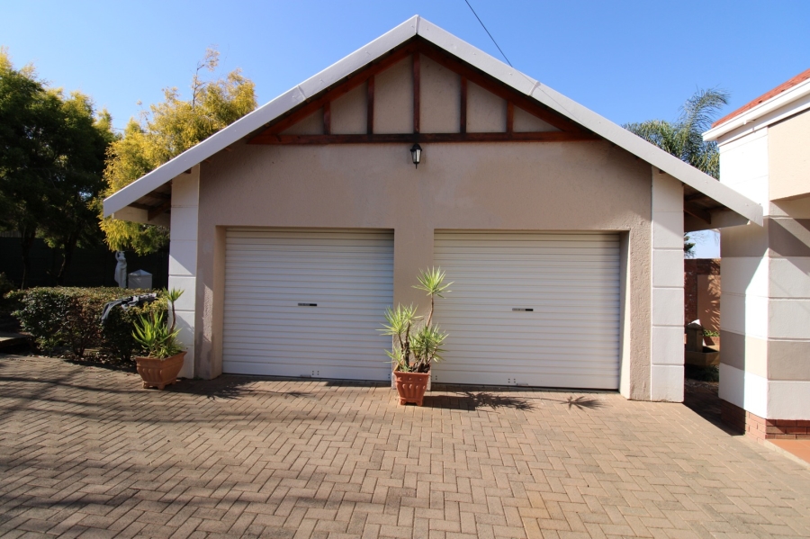 3 Bedroom Property for Sale in Heuwelsig Free State